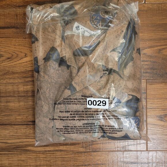 Columbia Mens Shirt XL Brown Pattern Fish All Over Hawaiian 100% RAYON - Picture 6 of 6